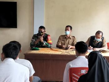 Danramil 03/Bandongan Pantau Langsung Ujian Seleksi Perangkat Desa
